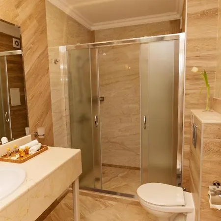 Ξενοδοχείο με διαμερίσματα Burgas Beach Resort Apartments 3*