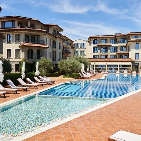 Burgas Beach Resort Apartments Aparthotel 4*