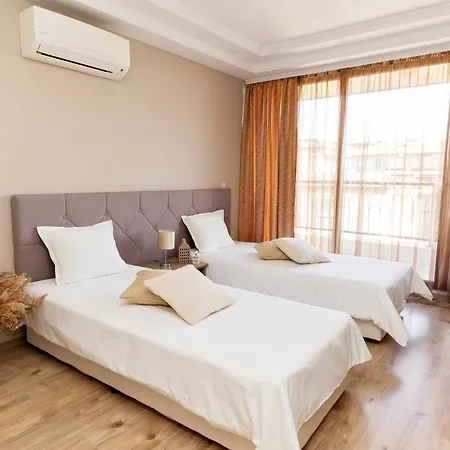 Апарт-отель Burgas Beach Resort Apartments Бургас