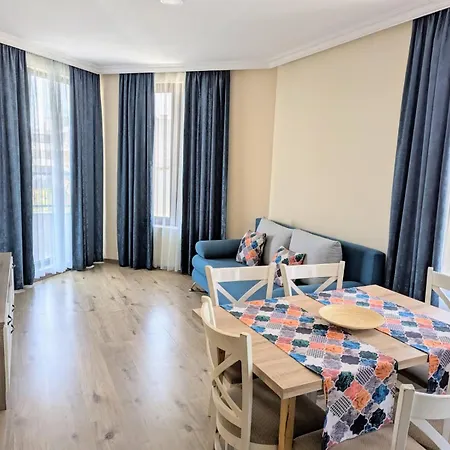 Апарт-отель Burgas Beach Resort Apartments Бургас