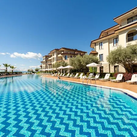 Апарт-отель Burgas Beach Resort Apartments 4*
