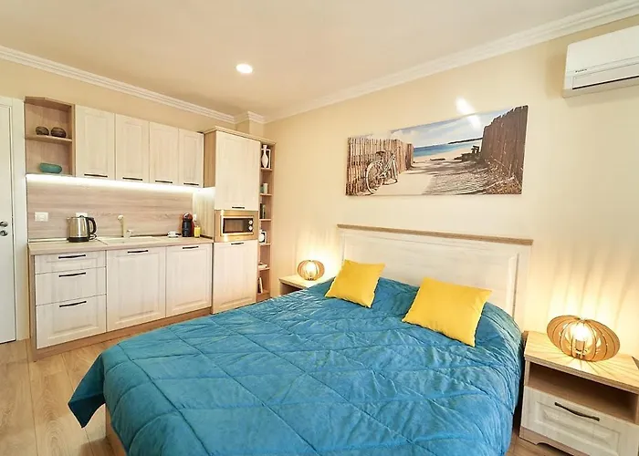 Burgas Beach Resort Apartments 4* Burgasz