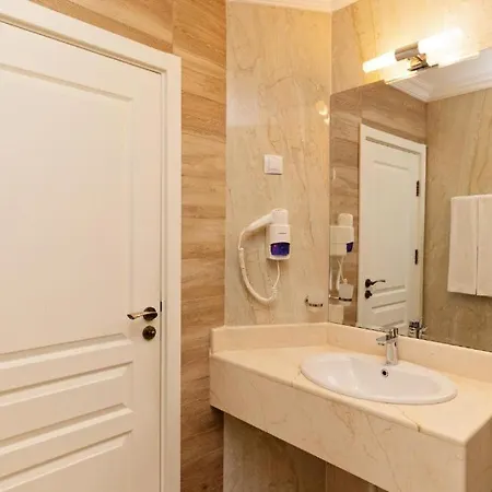 아파트호텔 Burgas Beach Resort Apartments 4*