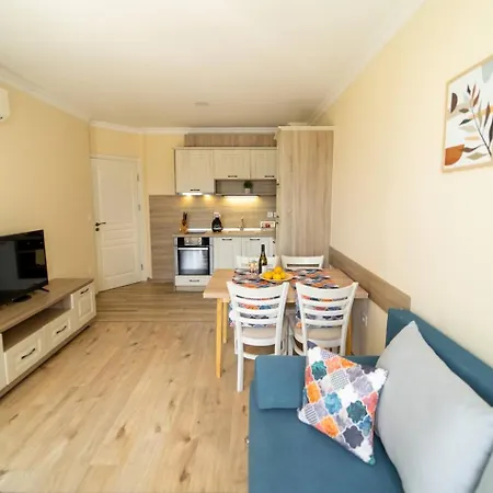 アパートホテル Burgas Beach Resort Apartments 4*