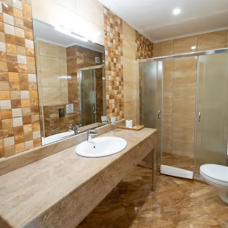 Burgas Beach Resort Apartments מלון דירות בורגאס