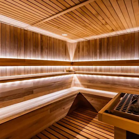 Burgas Beach Resort Apartments מלון דירות 4*